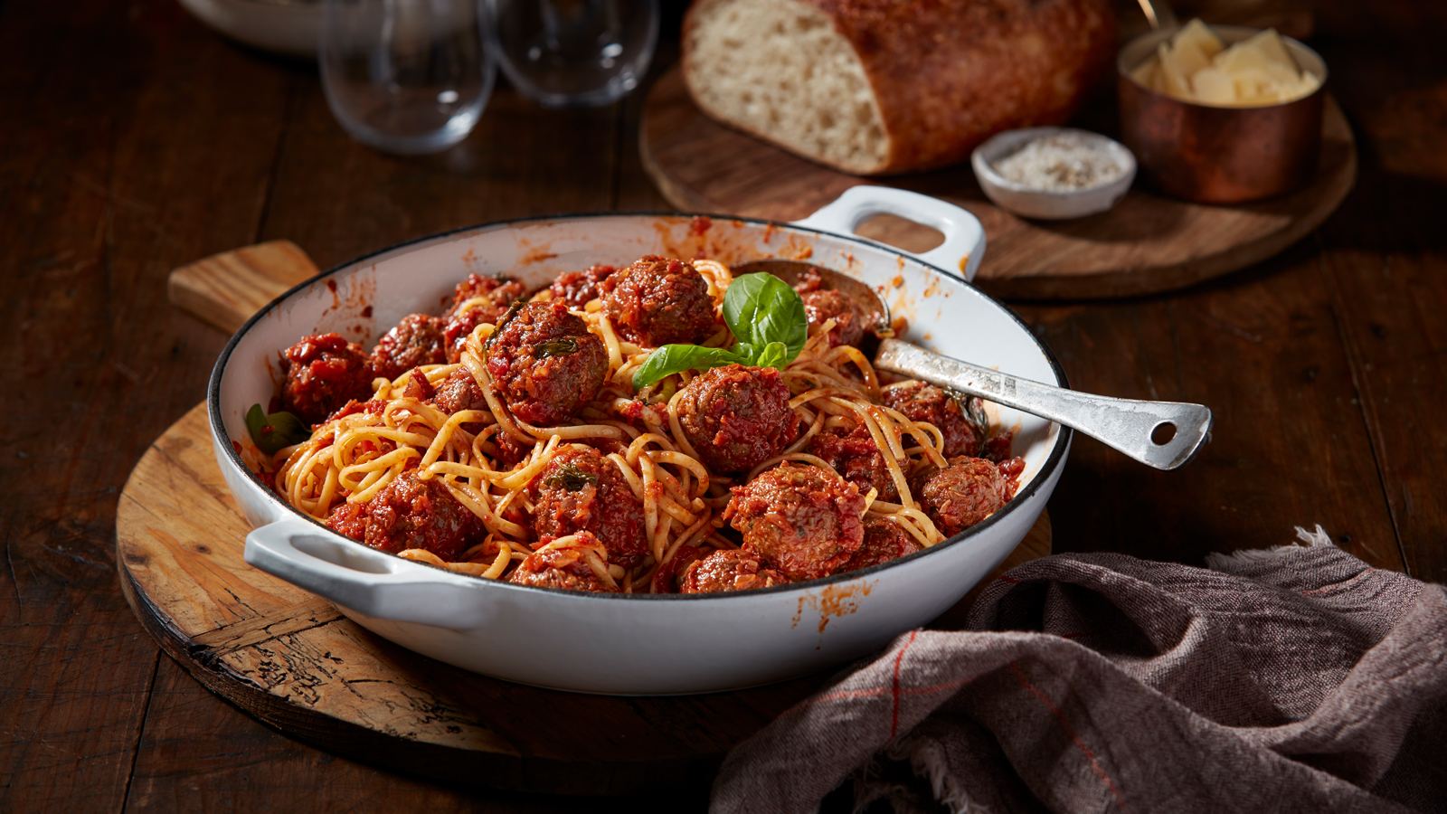 Basil and Mozzarella Meatballs with Tomato Sauce