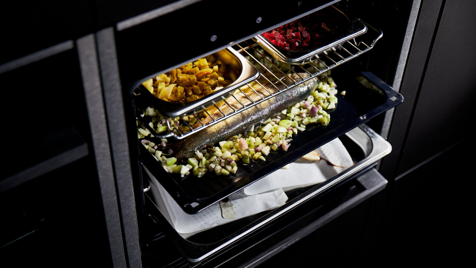 Cook salmon and cake at the same time? Find out how this is possible