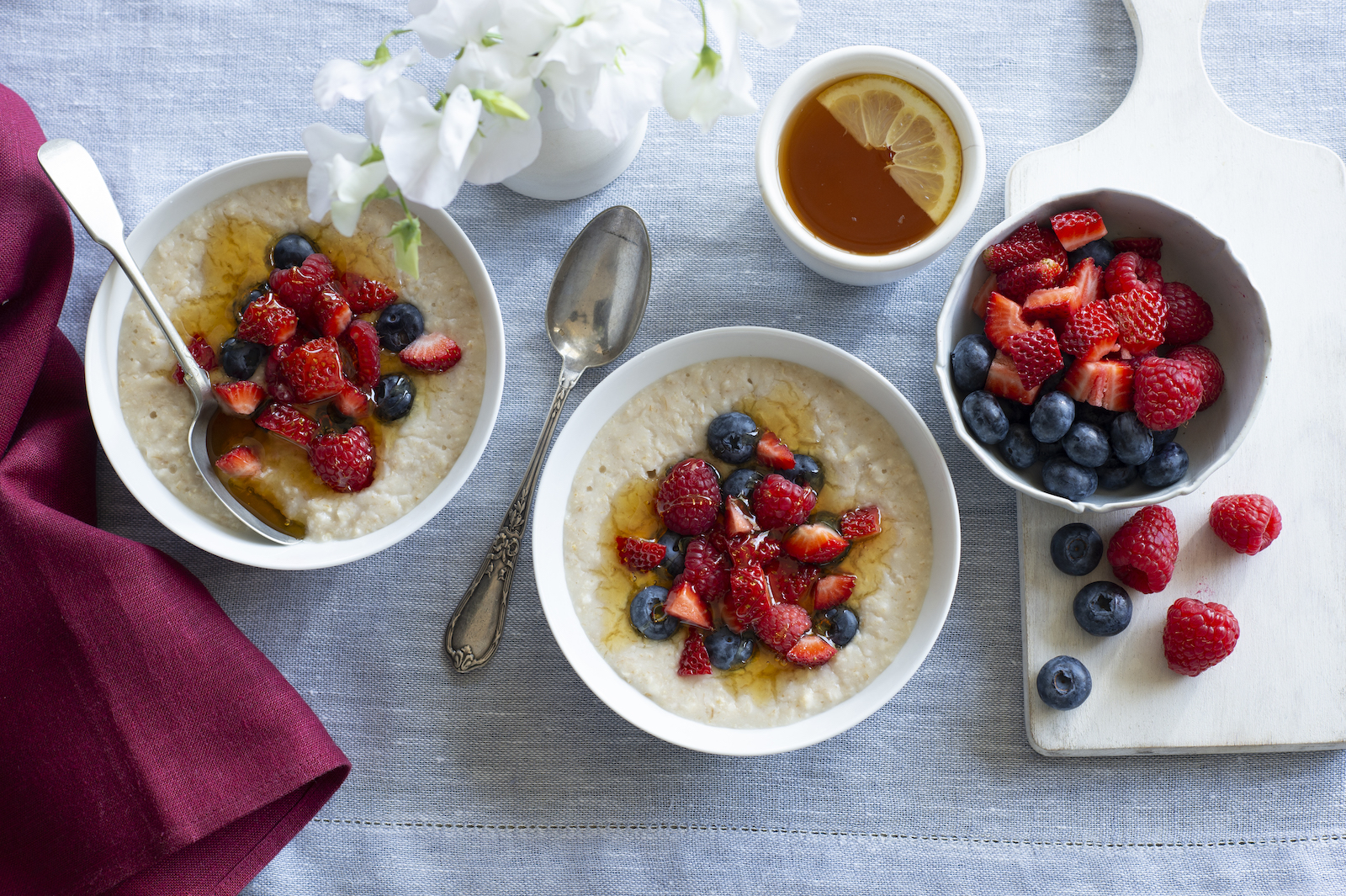 Porridge with fresh berries and honey
